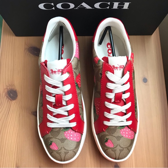 🍓 Coach Clip Low Top Sneaker In Signature Canvas With Wild Strawberry Print - Picture 3 of 13